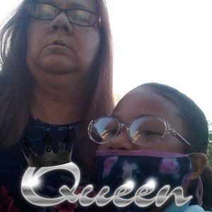 Meet your Posher, Violet